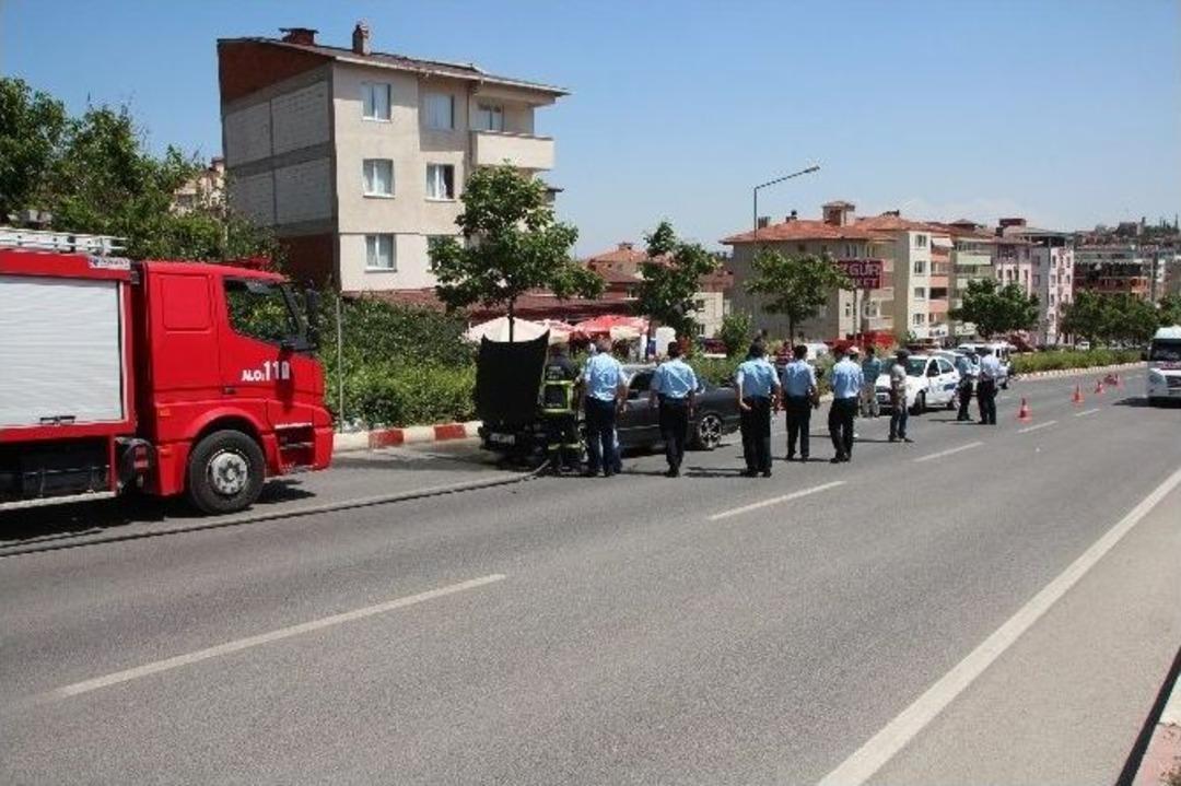 Bilecik&rsquo;te Seyir Halindeki Ara&ccedil; Alev Aldı