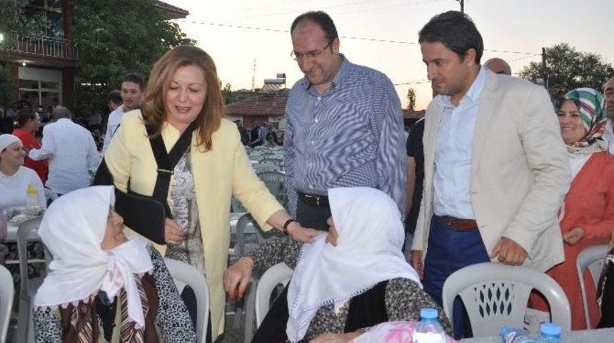 Karaören'de İftar Coşkusu