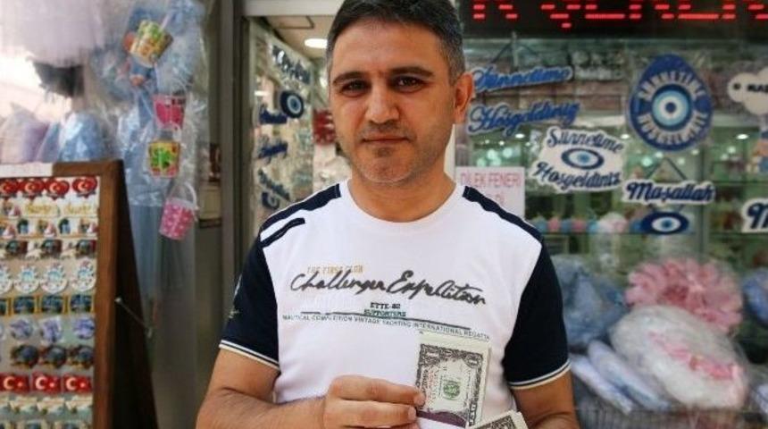 D&uuml;ğ&uuml;nlerde Sahte Dolar Modası