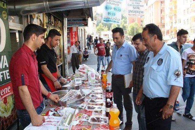 Çiğ Köfteciler Denetlendi 1