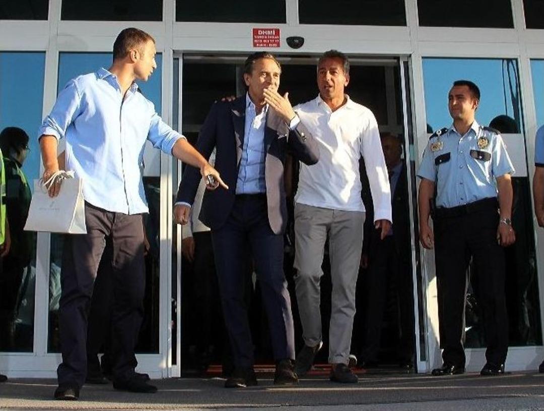 Cesare Prandelli İstanbul&rsquo;da