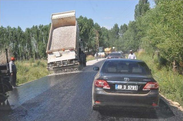 Vali Büyükersoy Asfalt Çalışmalarını İnceledi