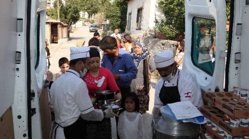 10 G&uuml;nde 40 Bin Kişi İftar Yaptı