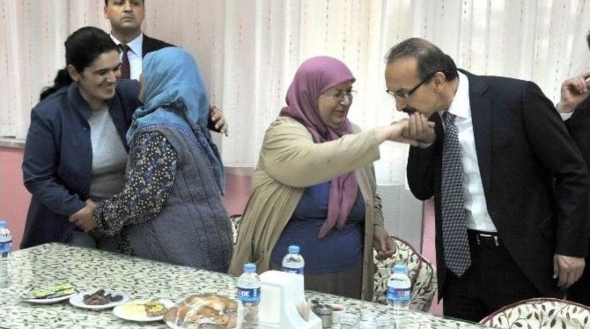 Uşak&rsquo;ta Huzur Veren İftar Gecesi