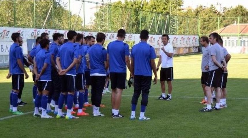 Kayseri Erciyesspor Yeni Sezon Hazırlıklarını S&uuml;rd&uuml;rd&uuml;