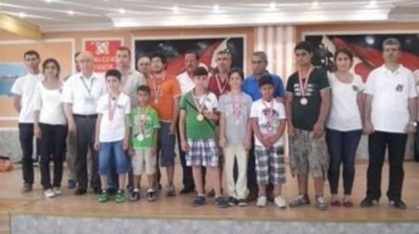 Şark&ouml;y Satran&ccedil; Turnuvası Sonu&ccedil;landı