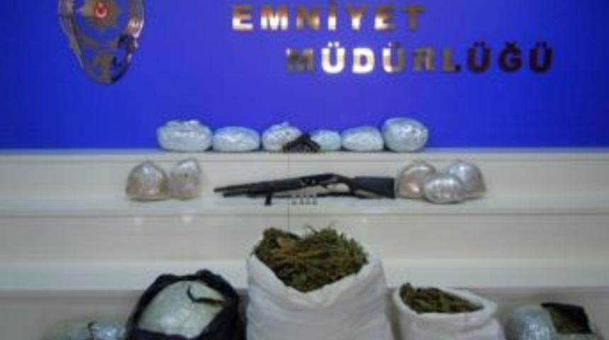 Adana'daki Uyuşturucu Operasyonlarında 22 Kişi Tutuklandı