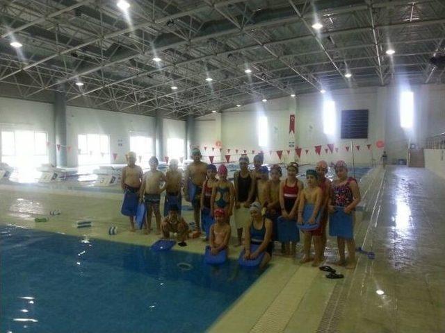 Düzce’de Yüzme Kursuna Büyük İlgi 1