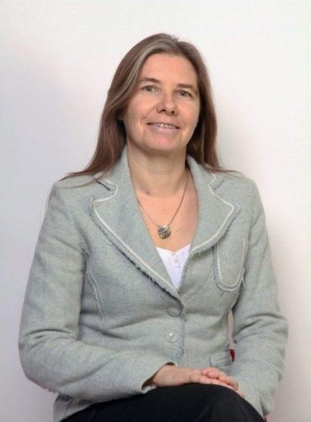 İktisadi Bilimsel Yayında İzmir Ekonomi Farkı 1