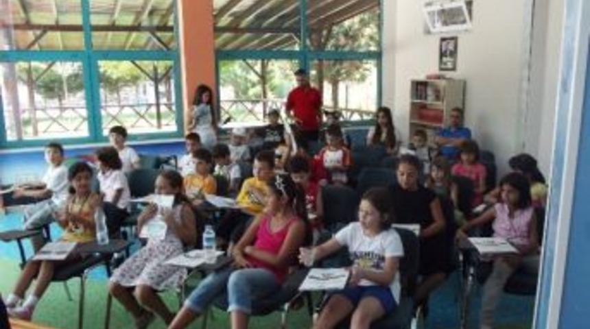 İzmit &Ccedil;ocuk Hakları Okulu&rsquo;nda Tatil Yok