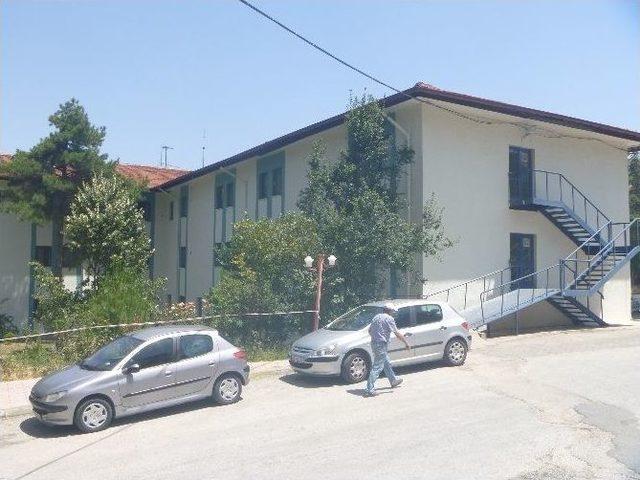 Bilecik Devlet Hastanesi Binasının Dış Cephesi Boyanıyor 1