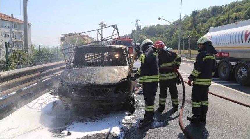 Yağ Y&uuml;kl&uuml; Kamyonet Hurdaya D&ouml;nd&uuml;