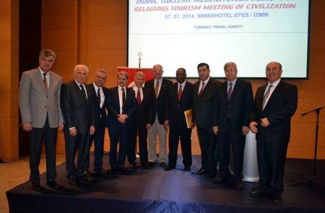 120 Ülkenin Dini Liderleri İzmir’de Buluştu