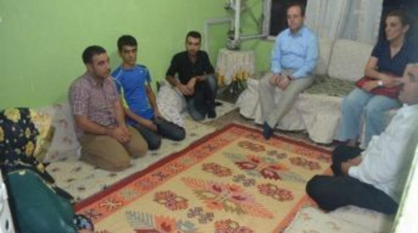 Altaç İftardan Sonra Ev Ziyaretlerini Sürdürüyor