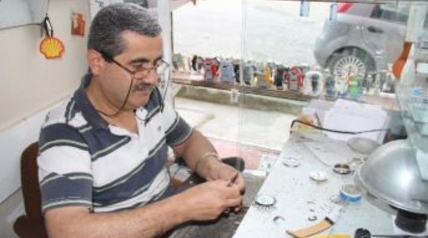 Saat Tamirciliği Teknolojiye Direniyor