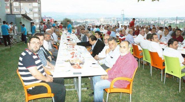 Vezirköprü Müftülüğünden Iftar