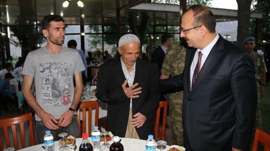 Vali Canbolat&rsquo;tan Şehit Ve Gazi Ailelerine İftar