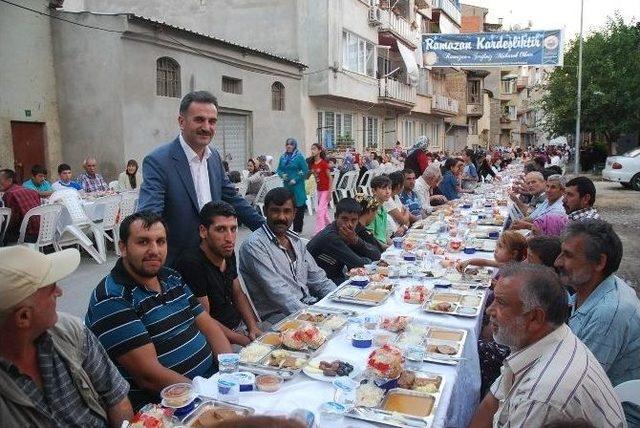 Balık Pazarı Ve Yeni Mahalle Halkı İftarda Buluştu