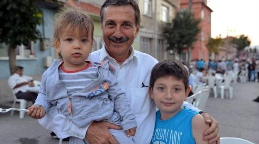 İftar Sofrası Yeşiltepe&rsquo;de De Kuruldu