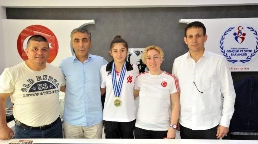 Avrupa Şampiyonu Judocu Gen&ccedil; Sporcudan Teşekk&uuml;r Ziyareti