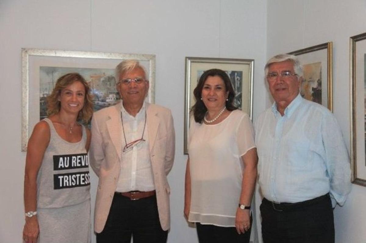 &Ccedil;eşme'de, D&ouml;rt Usta Ressamdan Sergi