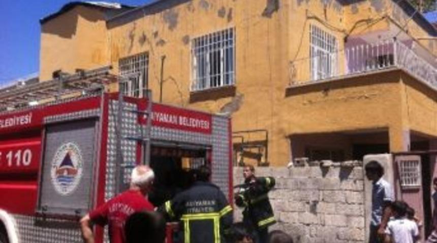Adıyaman&rsquo;da Odunluk Yangını