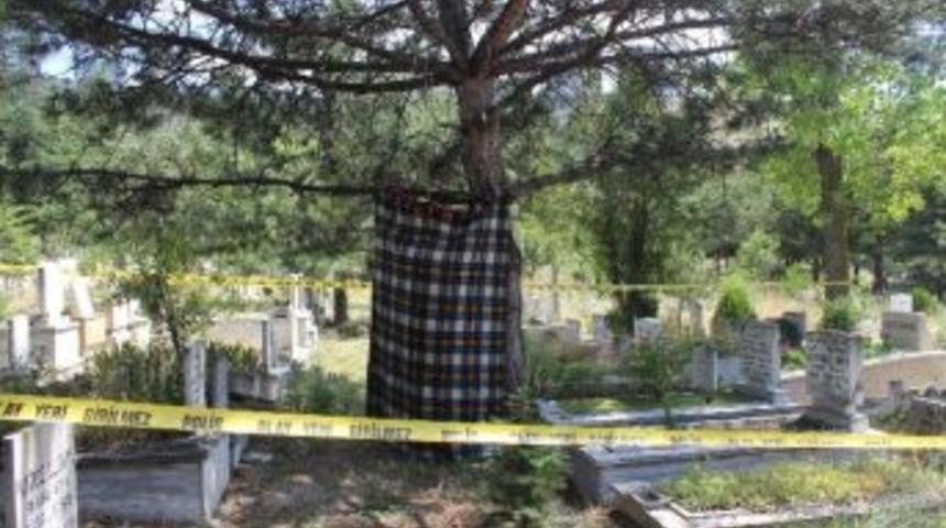 Mezarlıkta İntihar