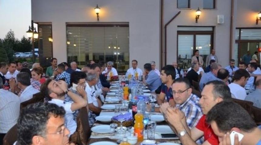 Osb&rsquo;den İftar Programı