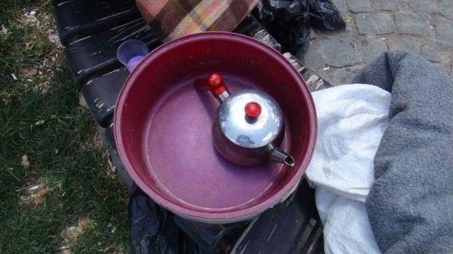 Suriyeli Dilenciler &Ouml;zg&uuml;rl&uuml;k Parkı na Yerleşti 2