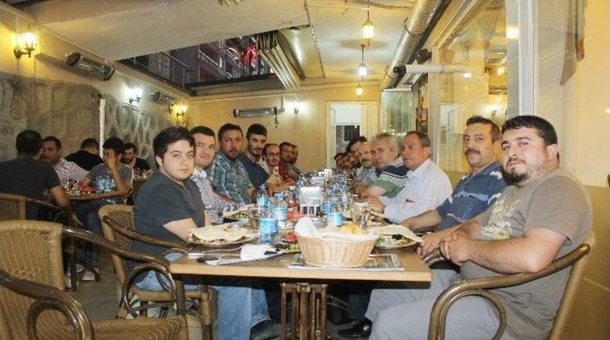 &Ccedil;ankırı'da Gazeteciler İftarda Buluştu