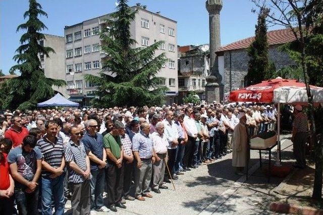 Fiskobirlik Vakfıkebir Kooperatifi Başkanı İnce Son Yolculuğuna Uğurlandı 1