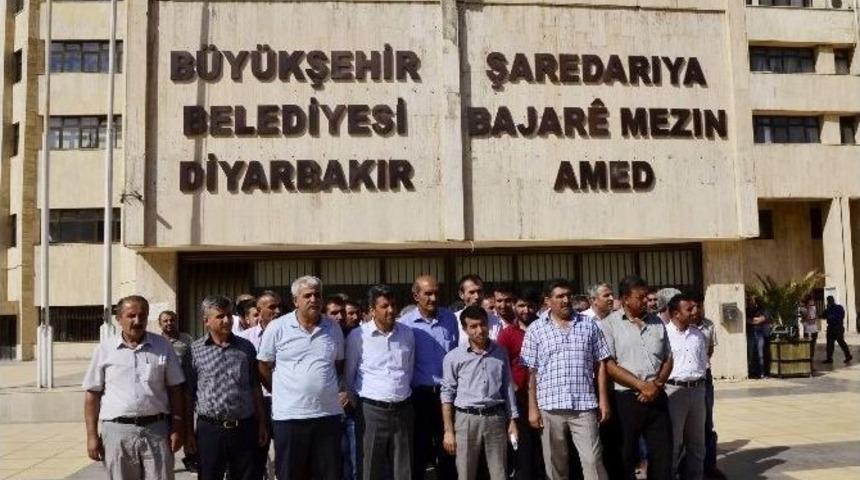Belediyeye Saldıranlar &Ouml;z&uuml;r Diledi