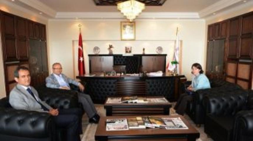 Milletvekili Ercan Candan&rsquo;dan Rekt&ouml;r &Ouml;zer&rsquo;e Ziyaret