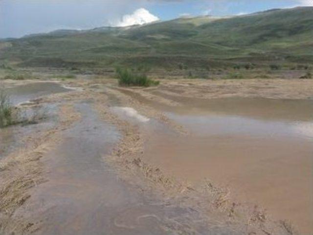 Karlıova da Aşırı Yağış Sele Neden Oldu 1