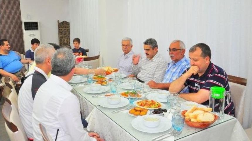 Başkan Alıcık, Bayanların İftar Sofrasına Katıldı