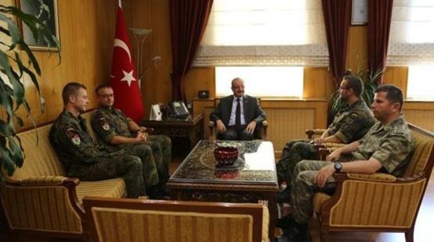 Patrıot Komutanı Veda Etti