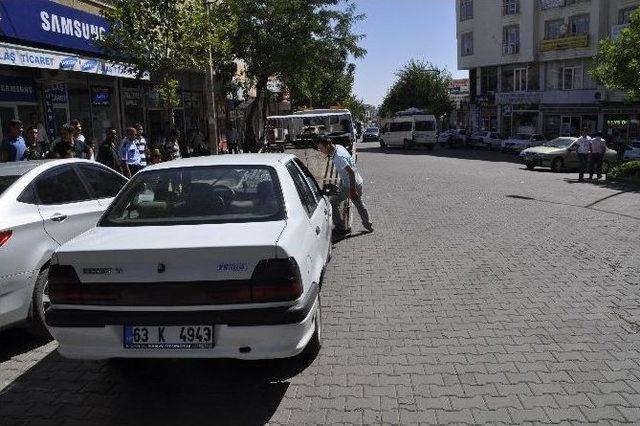 Siverek te Trafik Kazası: 2 Yaralı 1