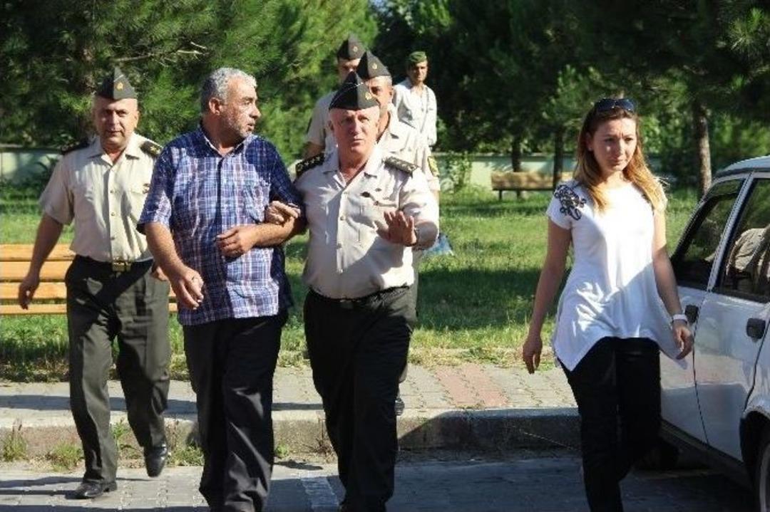 Karısını Rehin Alan Şahıs Jandarma Komutanlığına G&ouml;t&uuml;r&uuml;ld&uuml;