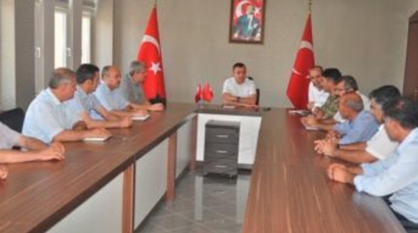 Ceylanpınar Kaymakamı Muhtarlarla Bir Araya Geldi