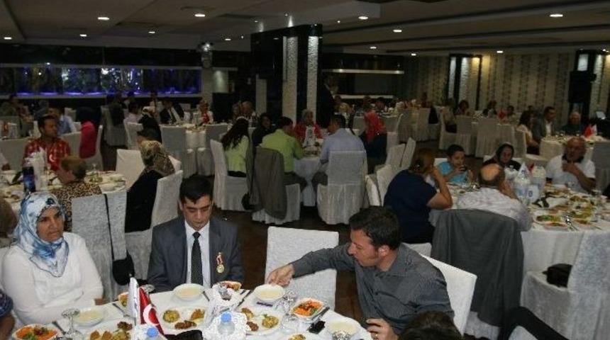 Validen Şehit Ve Gazi Ailelerine İftar