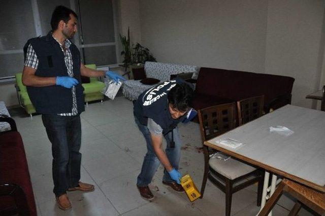 Silahıyla Kafasına Sıktı 3