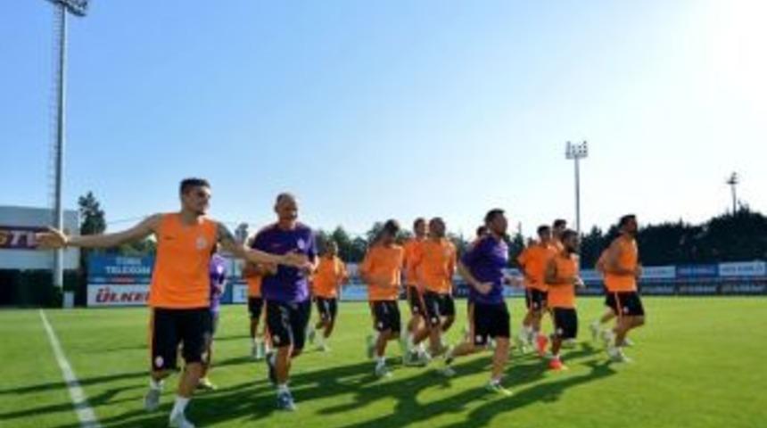 Galatasaray Sezonun İlk Antrenmanını Yaptı