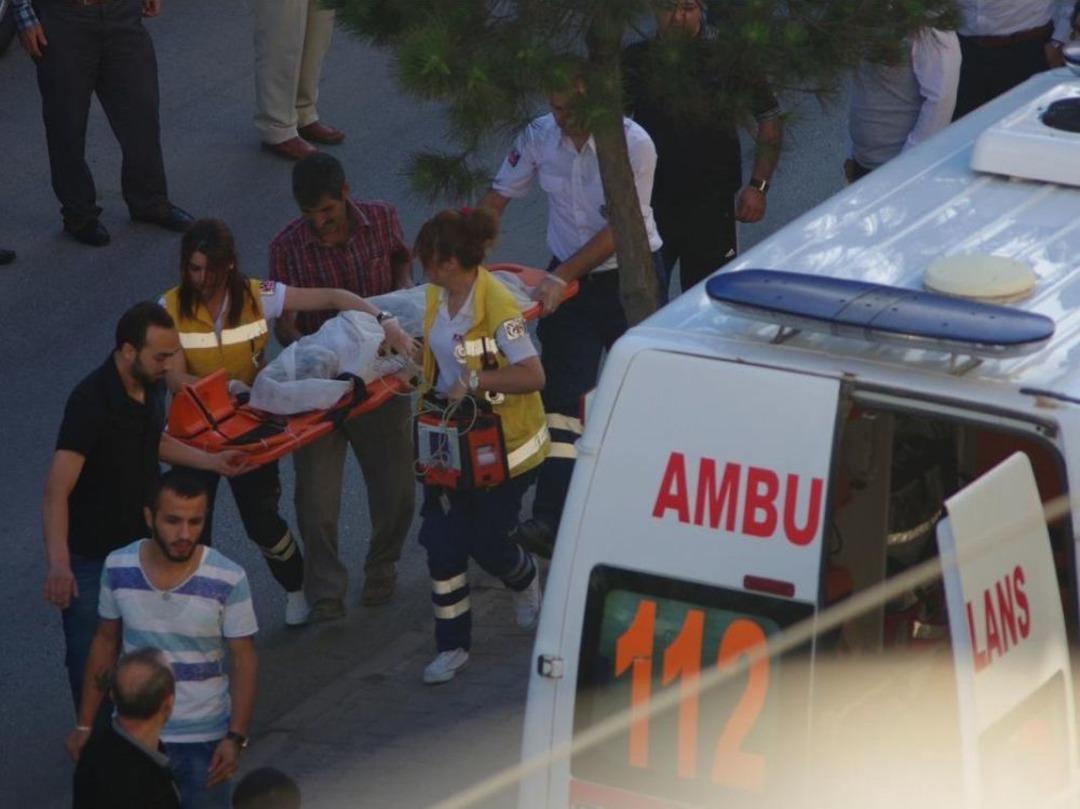 Sivas'ta Otomobilin &Ccedil;arptığı Kız &Ccedil;ocuğu &Ouml;ld&uuml;