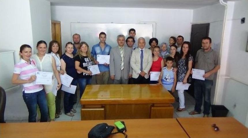 &Ccedil;aycuma&rsquo;da Başarılı Girişimcilere Kosgeb&rsquo;den Belge Verildi