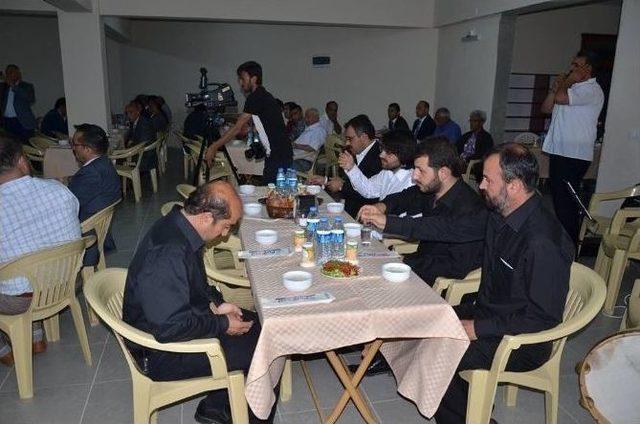 Vali Akdemir Cemevinde İftar Programına Katıldı 1