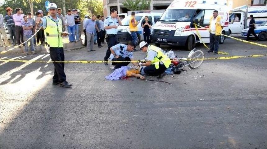 Motosiklet Kazasında 1 Kişi Hayatını Kaybetti