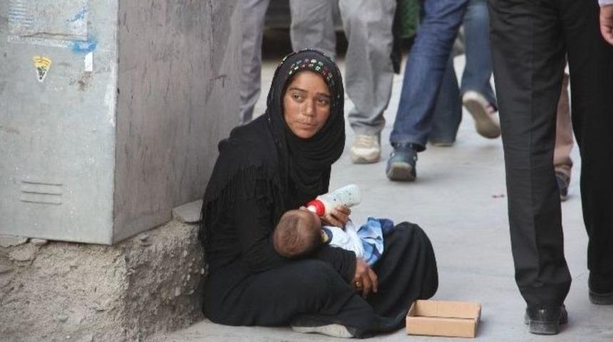 Dilenciler Hakkari&rsquo;yi Mesken Tuttu