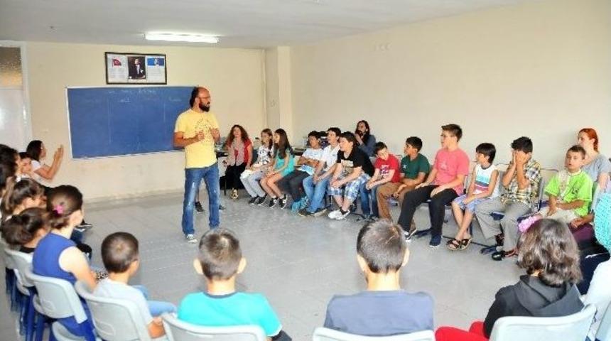 Akşehir&rsquo;de &Ccedil;ocuklara Film At&ouml;lyesi Ve Karag&ouml;z Hacivat Tasarım At&ouml;lyesi