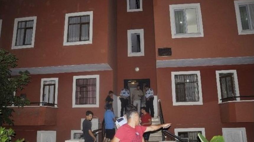 Apartmanın 2. Katından Boşluğa D&uuml;şt&uuml;