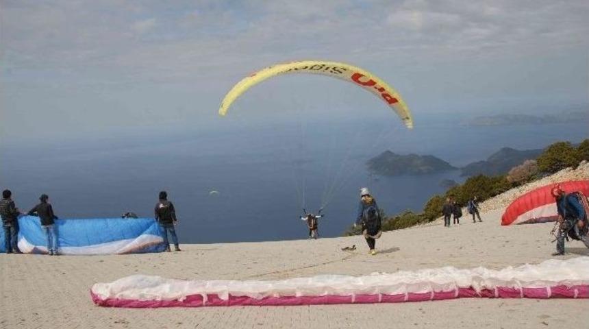 Babadağ'ın Kapalı Paraşüt Pistleri Açıldı